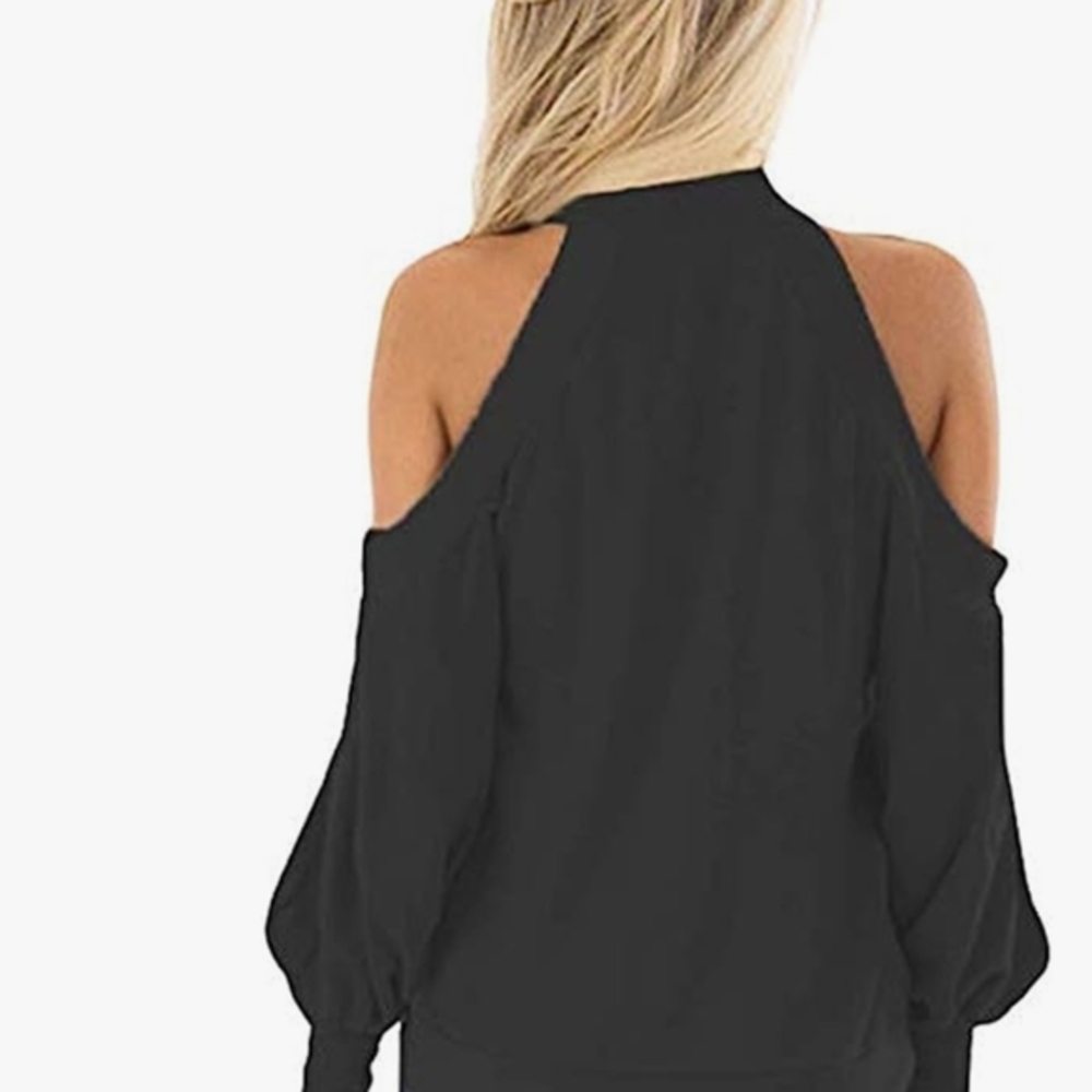 Cold shoulder Top - Picture 2 of 3